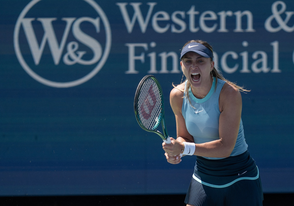 他都扮演了 他都扮演了